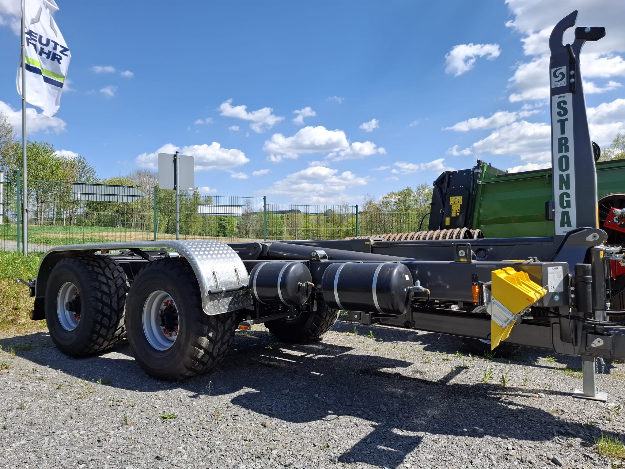 Stronga Hakenliftanhänger HL210DT