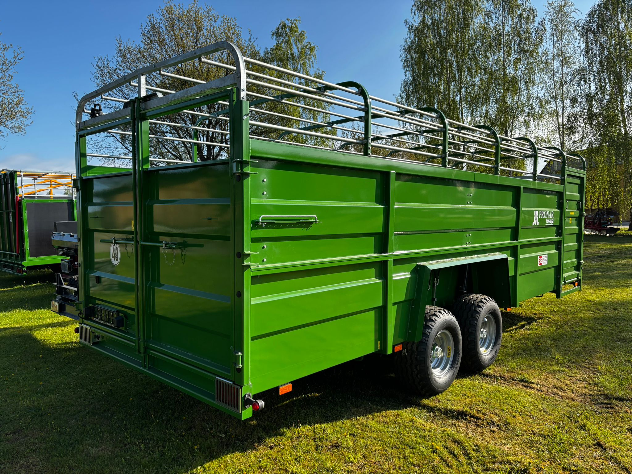 Viehtransportanhänger Pronar T046 /2