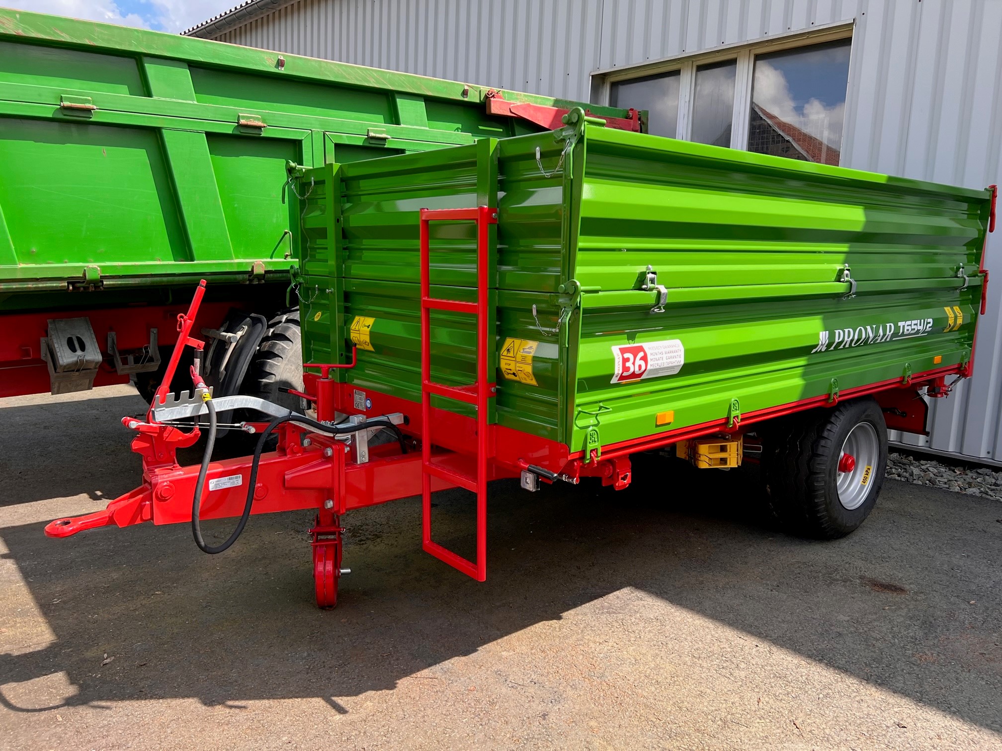Pronar Einachsdreiseitenkipper T654/2