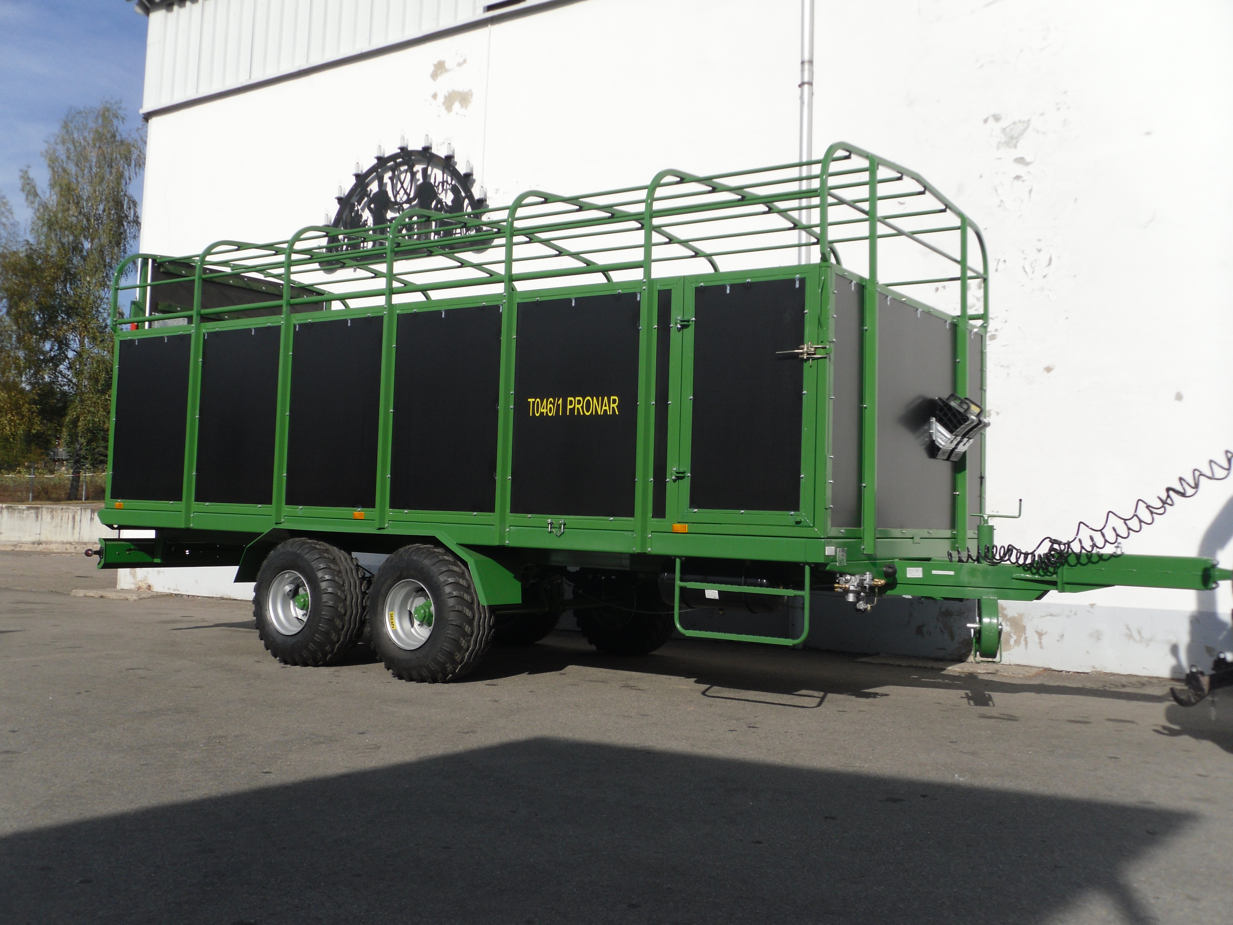 Viehtransportanhänger Pronar T046/1