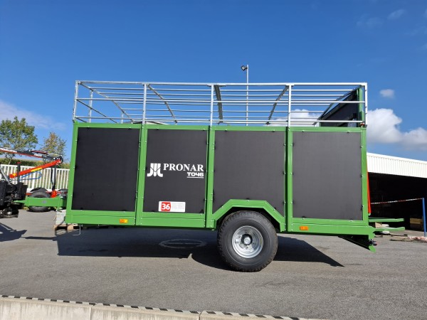 Viehtransportanhänger Pronar T046 / Kurier 6